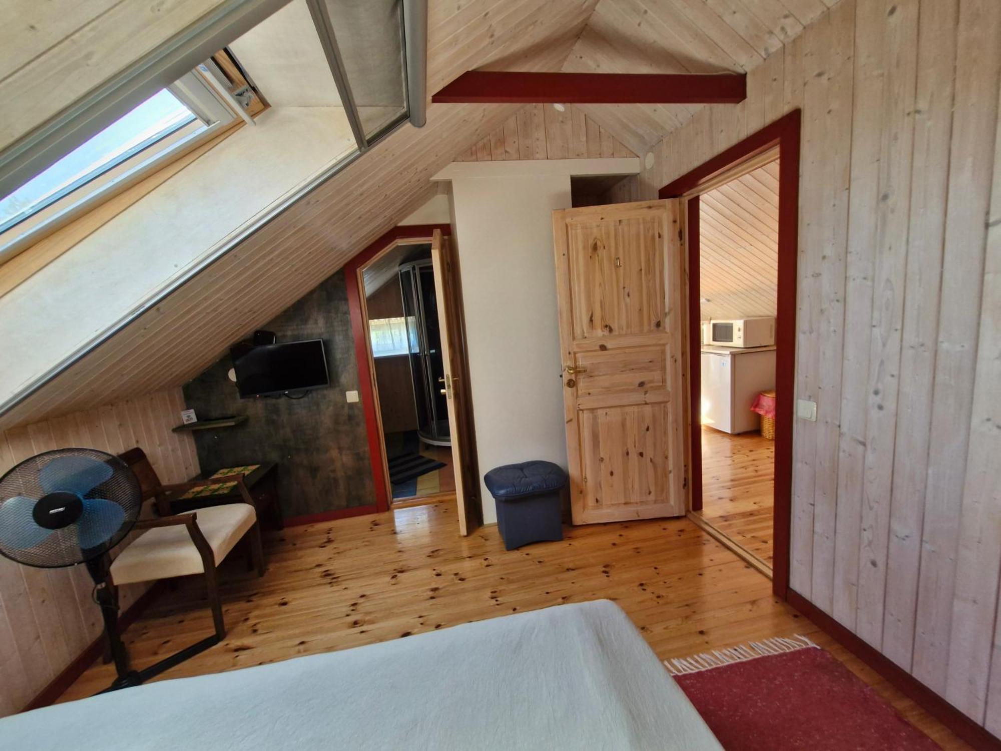 Piibelehe Guest Accommodation กูรัซซาเร ภายนอก รูปภาพ