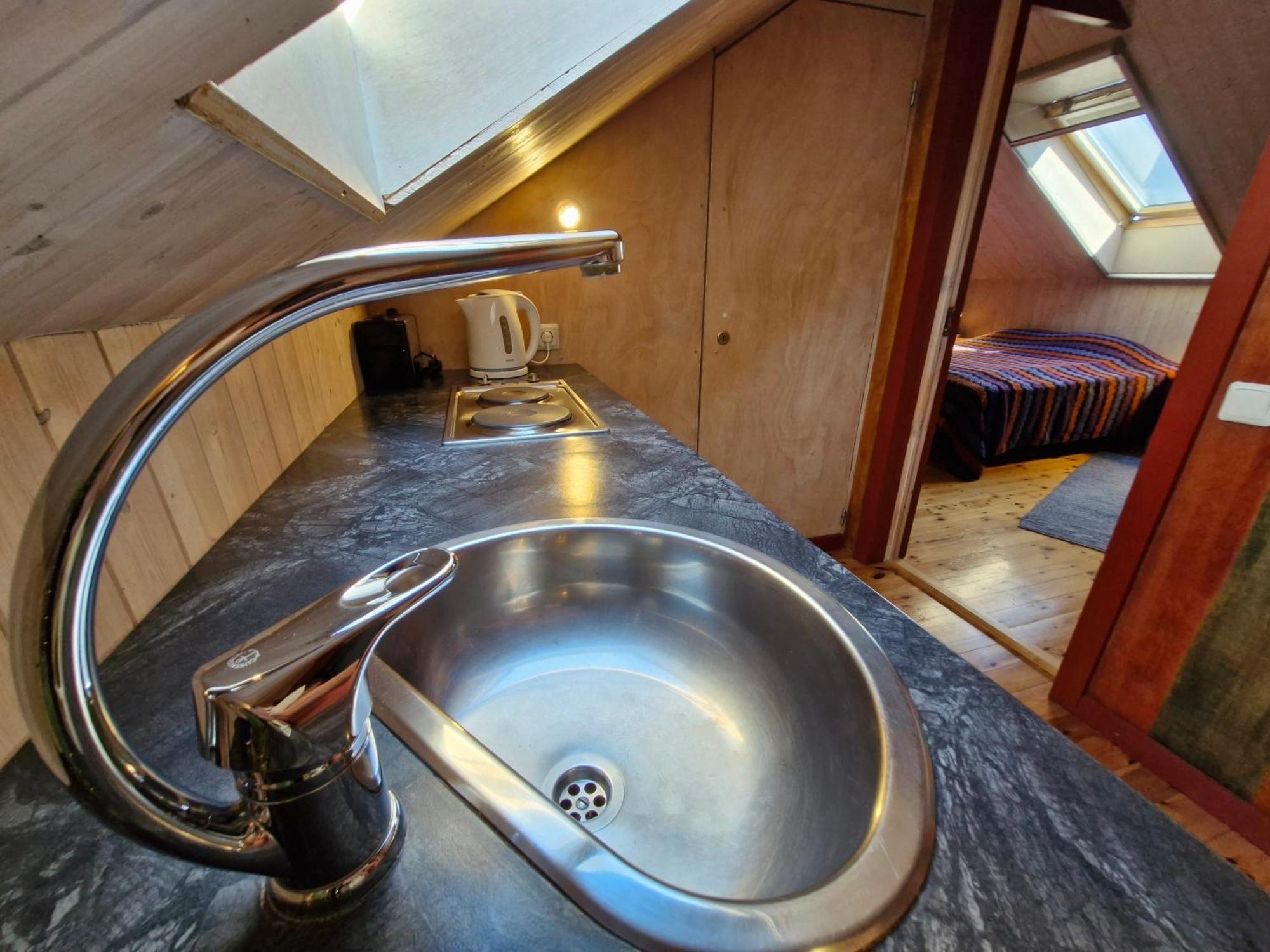 Piibelehe Guest Accommodation กูรัซซาเร ภายนอก รูปภาพ