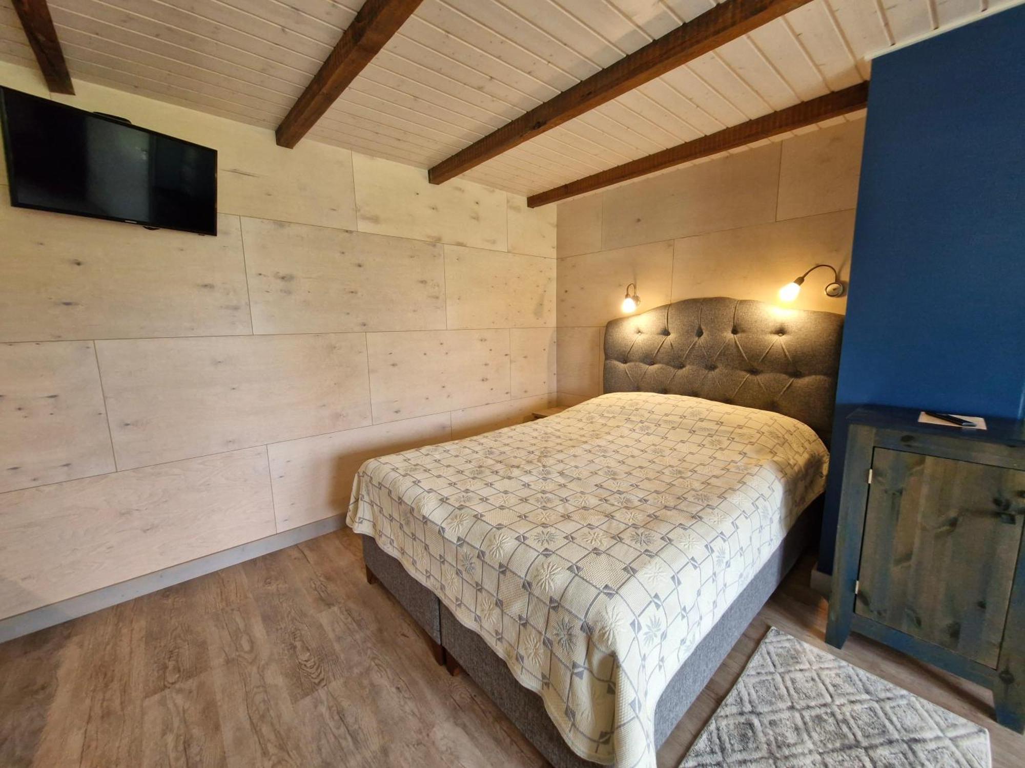 Piibelehe Guest Accommodation กูรัซซาเร ภายนอก รูปภาพ