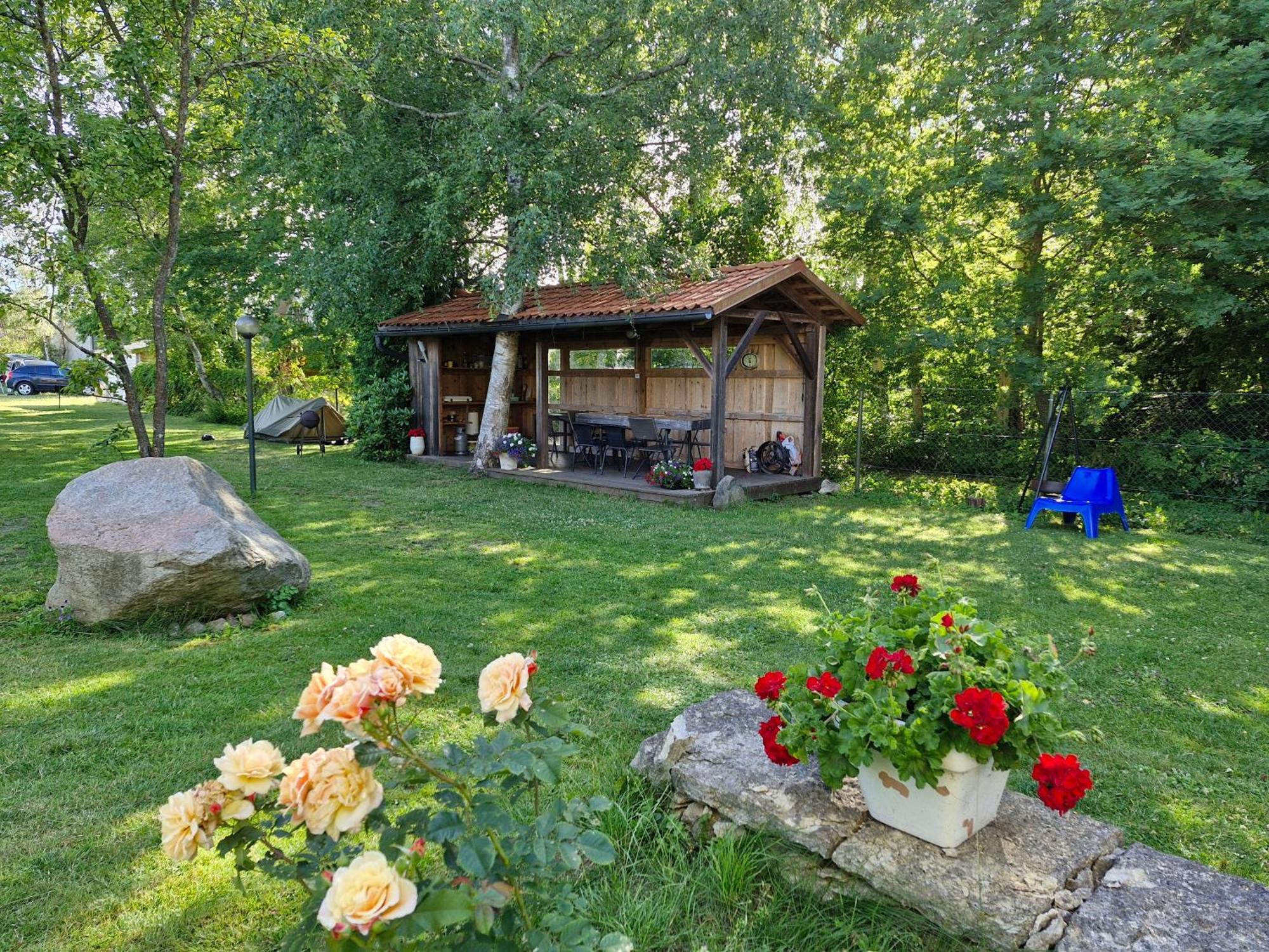 Piibelehe Guest Accommodation กูรัซซาเร ภายนอก รูปภาพ